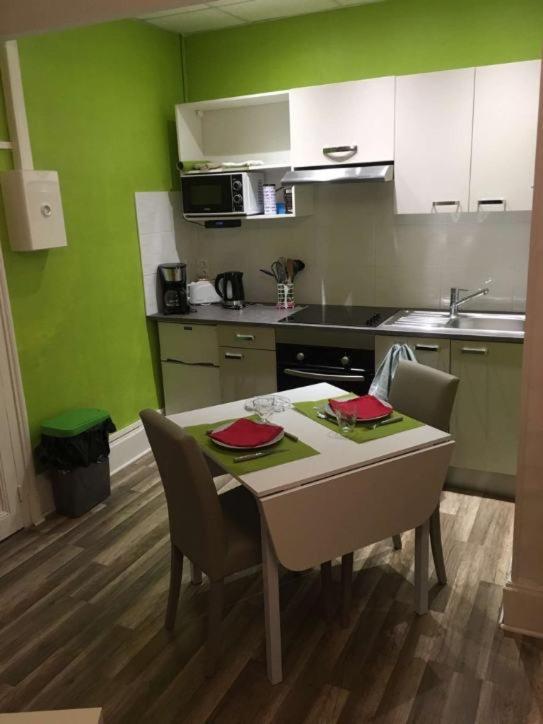 Studio Meuble 3 Etoile 236 Виттель Экстерьер фото